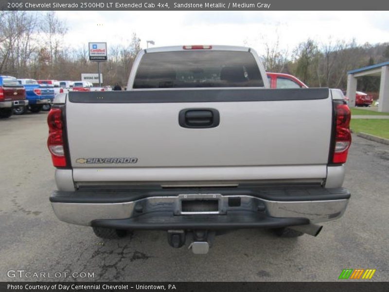 Sandstone Metallic / Medium Gray 2006 Chevrolet Silverado 2500HD LT Extended Cab 4x4