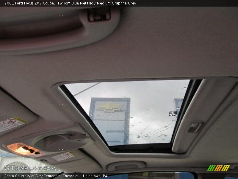 Twilight Blue Metallic / Medium Graphite Grey 2001 Ford Focus ZX3 Coupe
