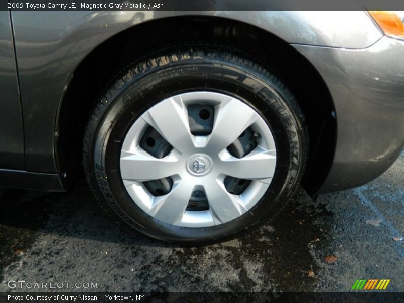 Magnetic Gray Metallic / Ash 2009 Toyota Camry LE