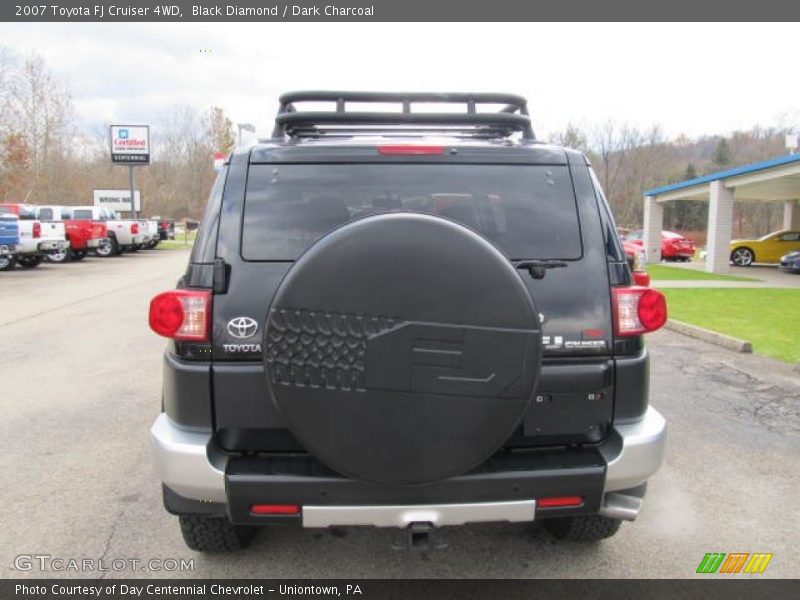 Black Diamond / Dark Charcoal 2007 Toyota FJ Cruiser 4WD