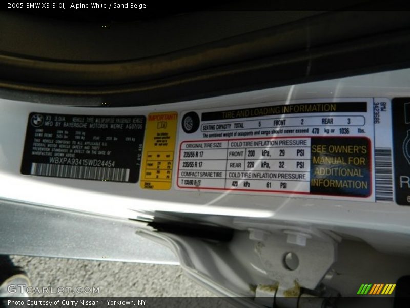 Alpine White / Sand Beige 2005 BMW X3 3.0i