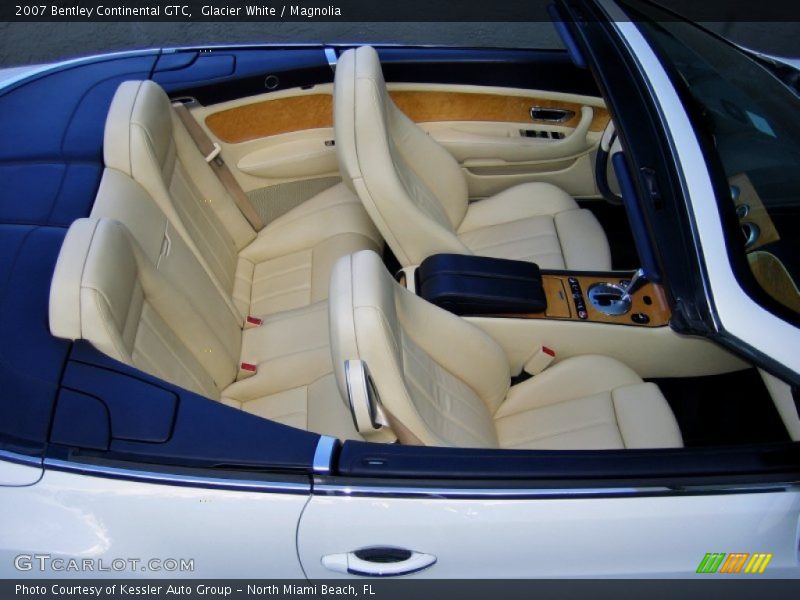  2007 Continental GTC  Magnolia Interior