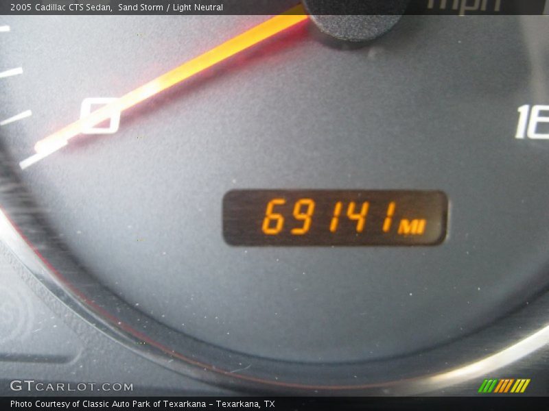 Sand Storm / Light Neutral 2005 Cadillac CTS Sedan