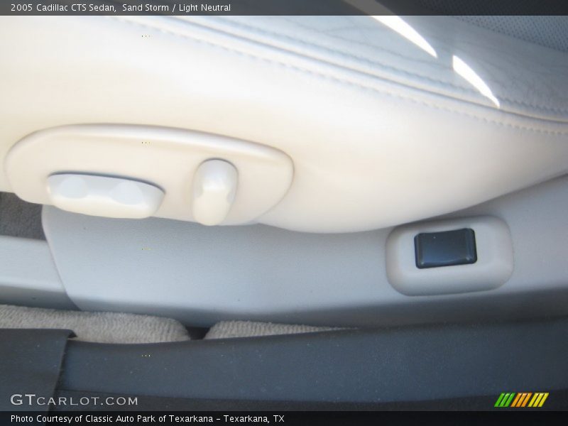 Sand Storm / Light Neutral 2005 Cadillac CTS Sedan