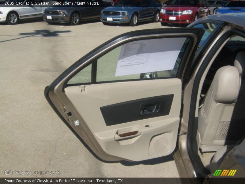 Sand Storm / Light Neutral 2005 Cadillac CTS Sedan