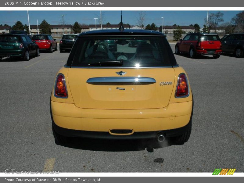 Mellow Yellow / Black/Grey 2009 Mini Cooper Hardtop