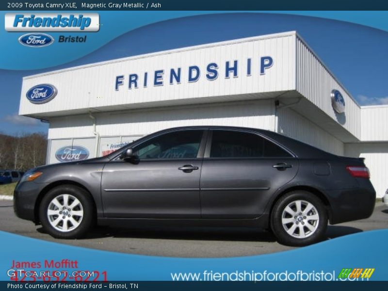 Magnetic Gray Metallic / Ash 2009 Toyota Camry XLE