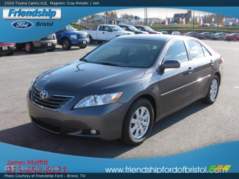 Magnetic Gray Metallic / Ash 2009 Toyota Camry XLE