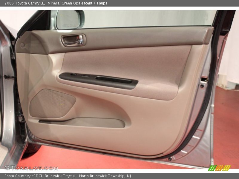 Mineral Green Opalescent / Taupe 2005 Toyota Camry LE