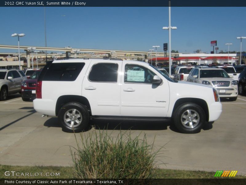 Summit White / Ebony 2012 GMC Yukon SLE