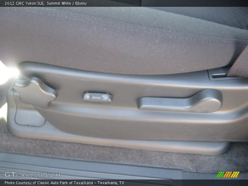 Summit White / Ebony 2012 GMC Yukon SLE