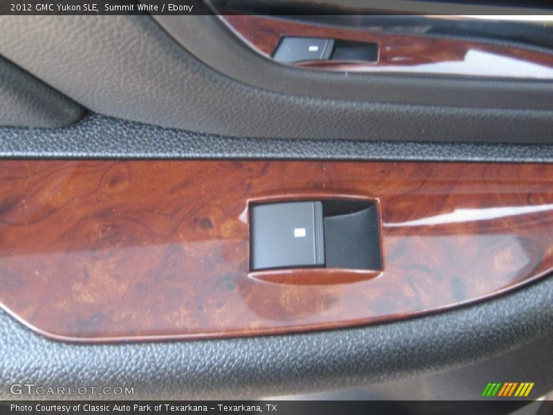 Summit White / Ebony 2012 GMC Yukon SLE