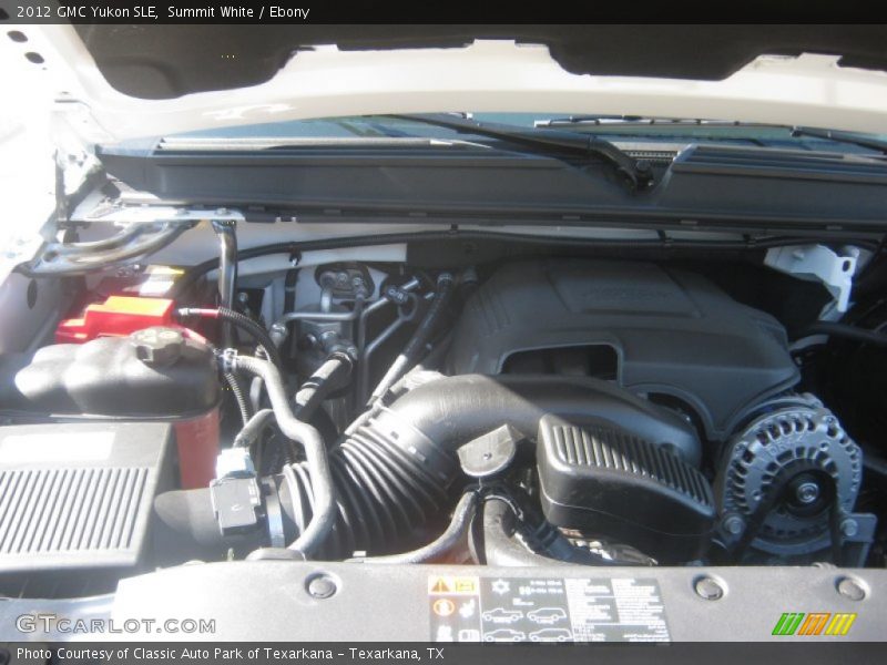 Summit White / Ebony 2012 GMC Yukon SLE