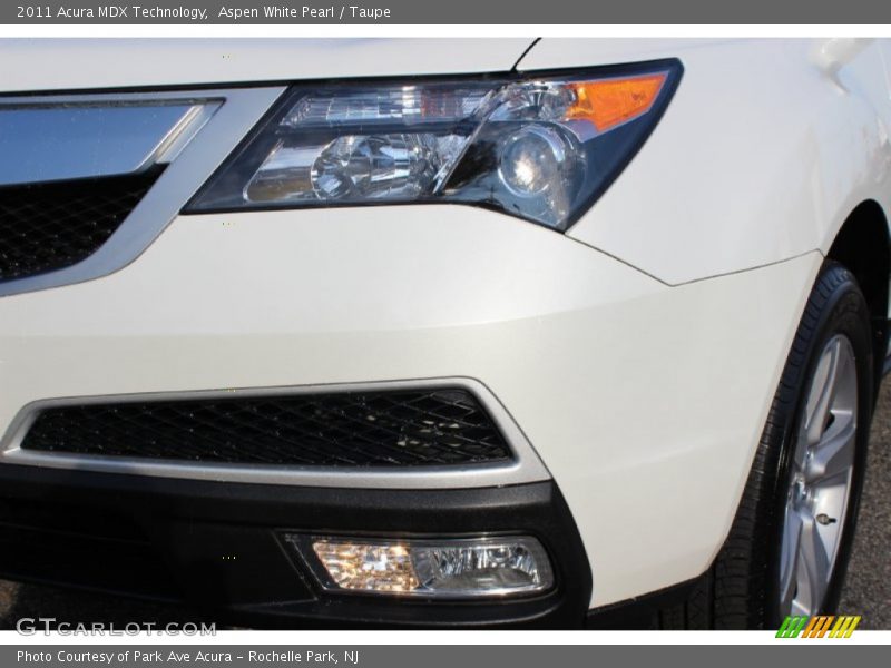 Aspen White Pearl / Taupe 2011 Acura MDX Technology