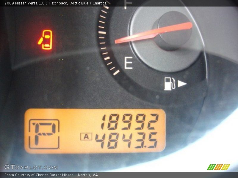 Arctic Blue / Charcoal 2009 Nissan Versa 1.8 S Hatchback