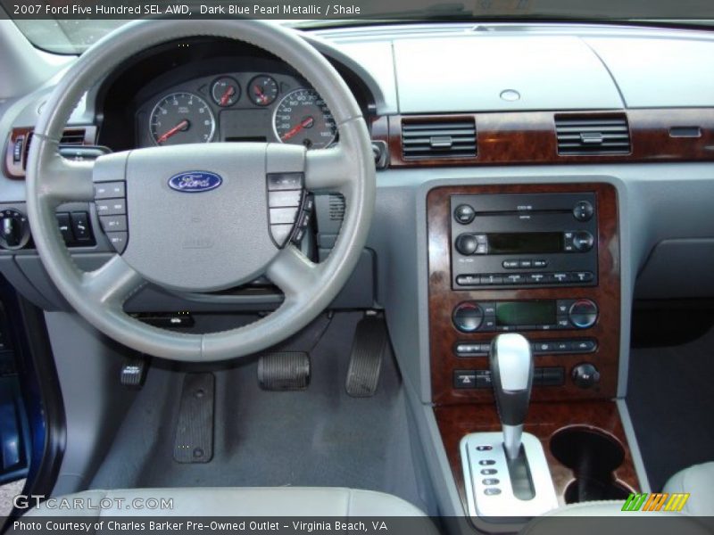 Dashboard of 2007 Five Hundred SEL AWD