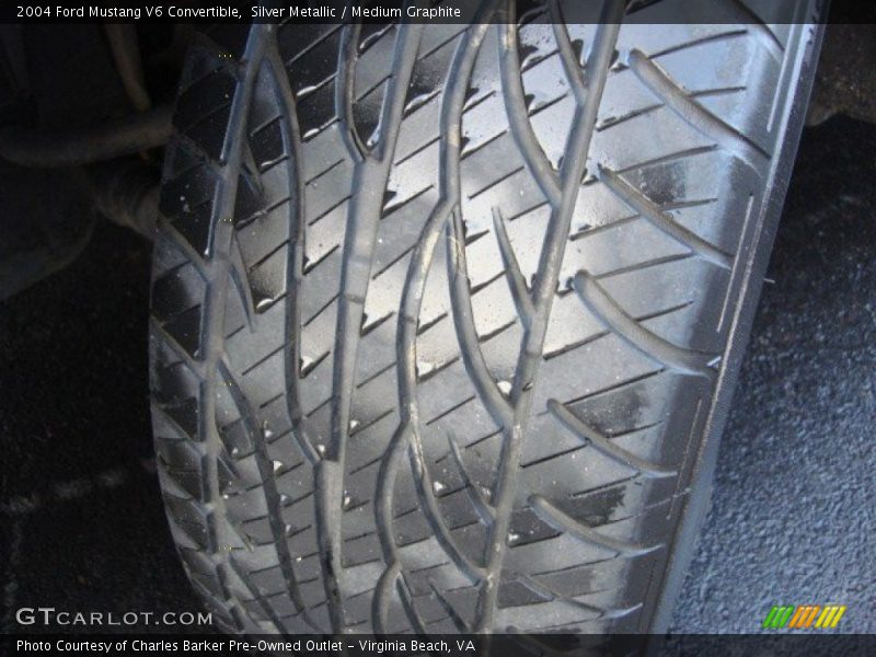 Silver Metallic / Medium Graphite 2004 Ford Mustang V6 Convertible
