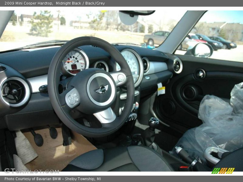 Midnight Black / Black/Grey 2009 Mini Cooper Hardtop