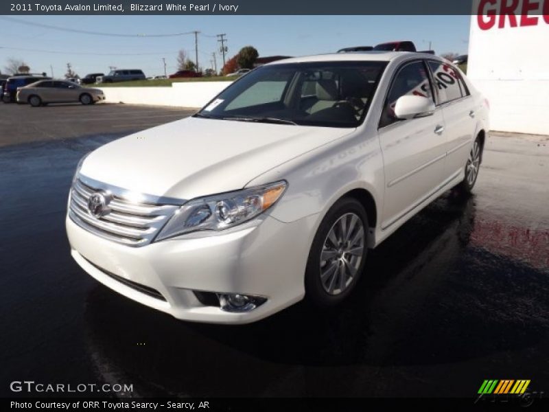 Blizzard White Pearl / Ivory 2011 Toyota Avalon Limited