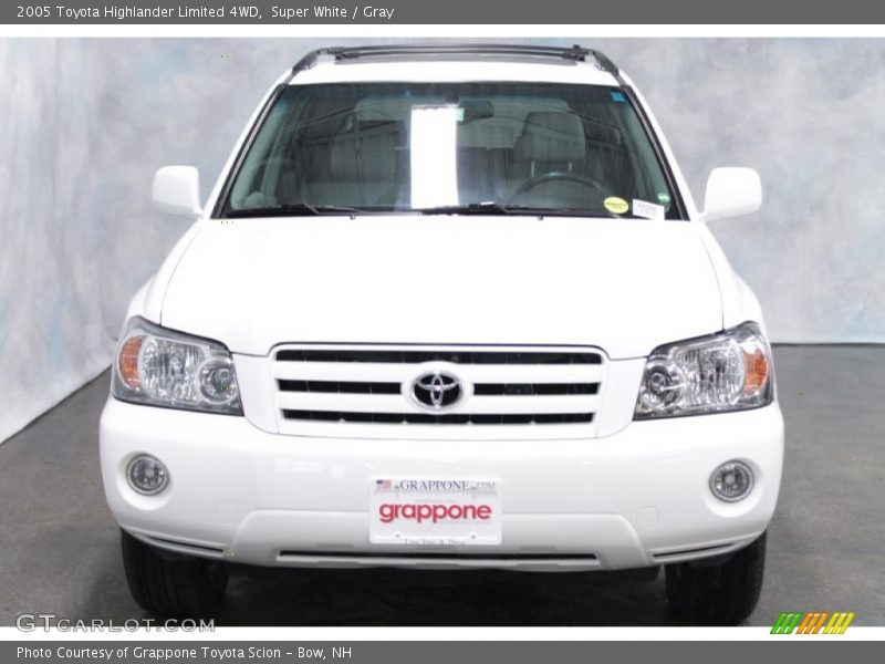 Super White / Gray 2005 Toyota Highlander Limited 4WD