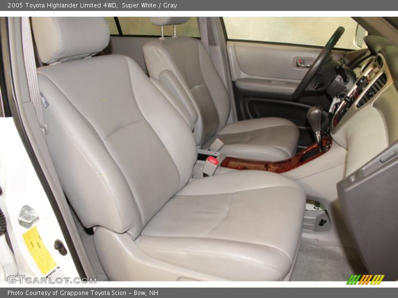 Super White / Gray 2005 Toyota Highlander Limited 4WD