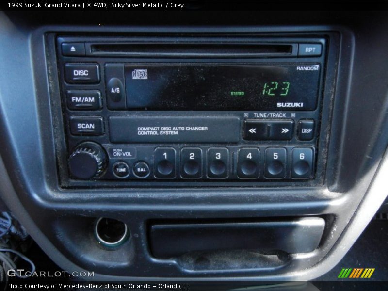 Silky Silver Metallic / Grey 1999 Suzuki Grand Vitara JLX 4WD