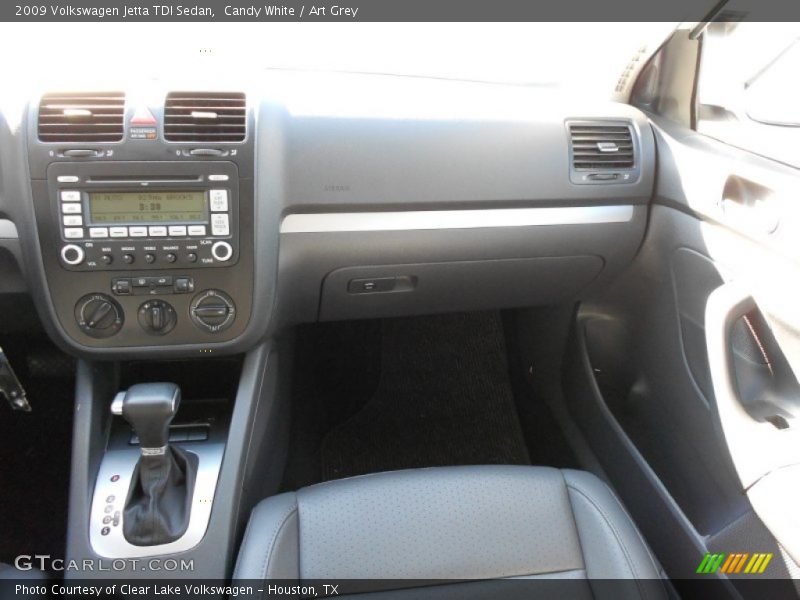 Candy White / Art Grey 2009 Volkswagen Jetta TDI Sedan