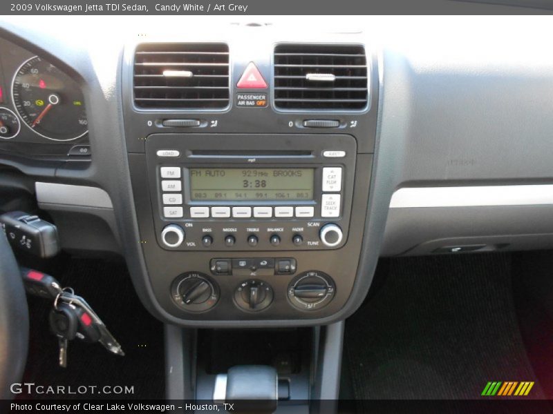 Candy White / Art Grey 2009 Volkswagen Jetta TDI Sedan