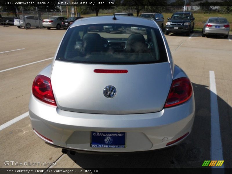 Reflex Silver Metallic / Titan Black 2012 Volkswagen Beetle 2.5L