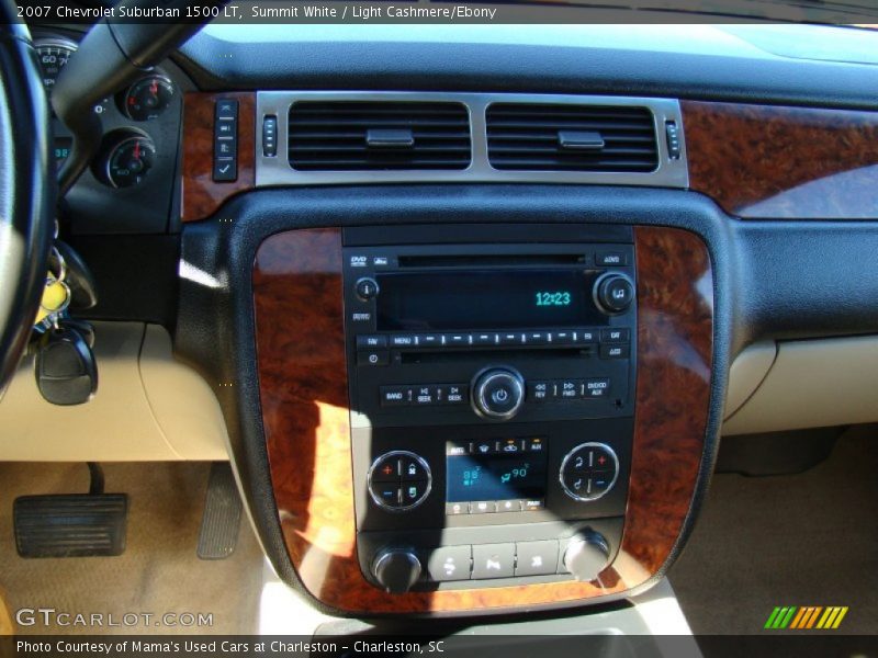 Summit White / Light Cashmere/Ebony 2007 Chevrolet Suburban 1500 LT