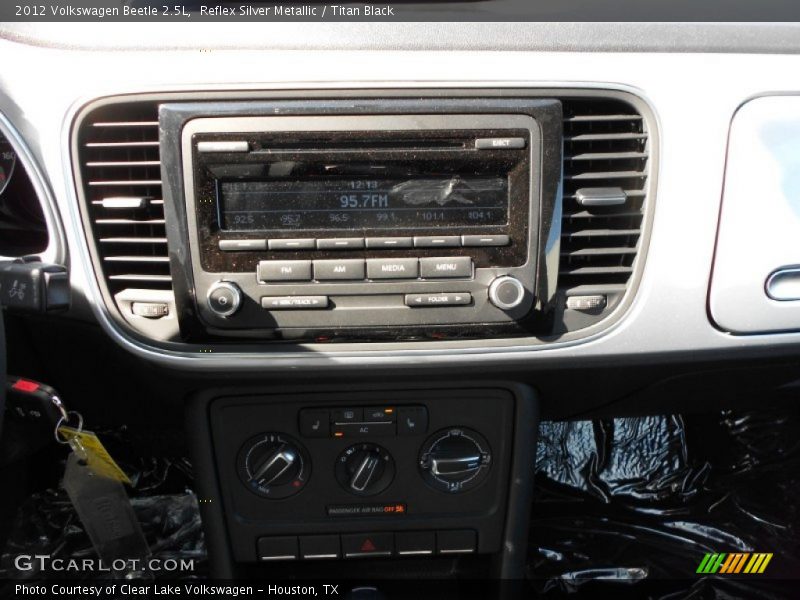 Reflex Silver Metallic / Titan Black 2012 Volkswagen Beetle 2.5L