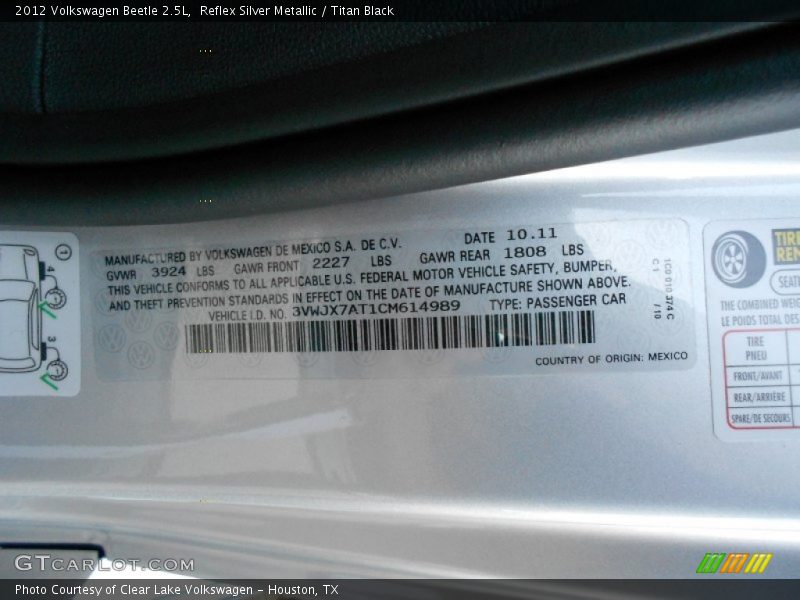Reflex Silver Metallic / Titan Black 2012 Volkswagen Beetle 2.5L