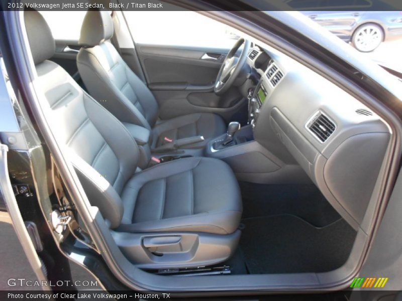 Black / Titan Black 2012 Volkswagen Jetta SE Sedan