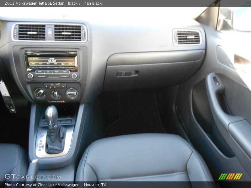 Black / Titan Black 2012 Volkswagen Jetta SE Sedan