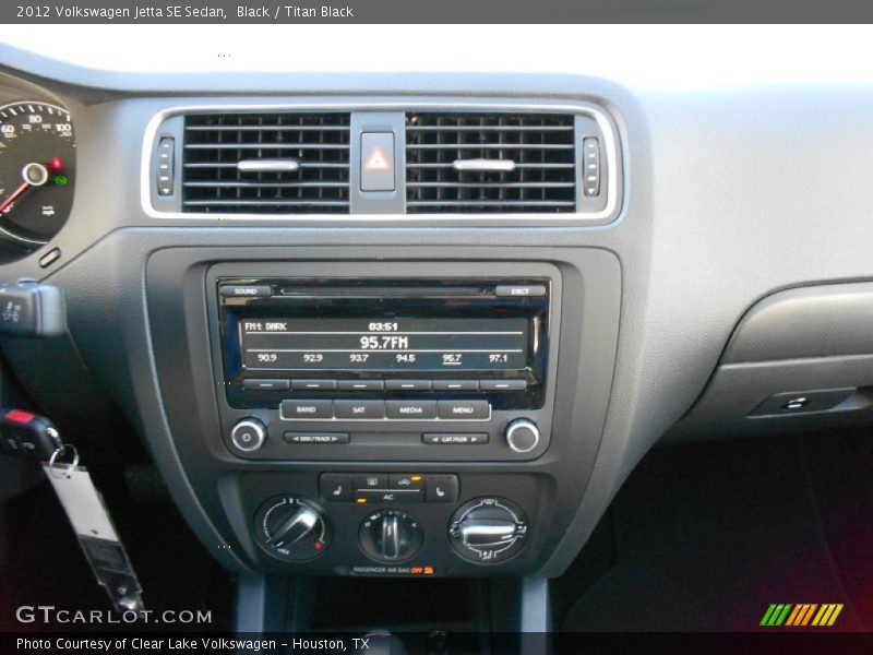 Black / Titan Black 2012 Volkswagen Jetta SE Sedan