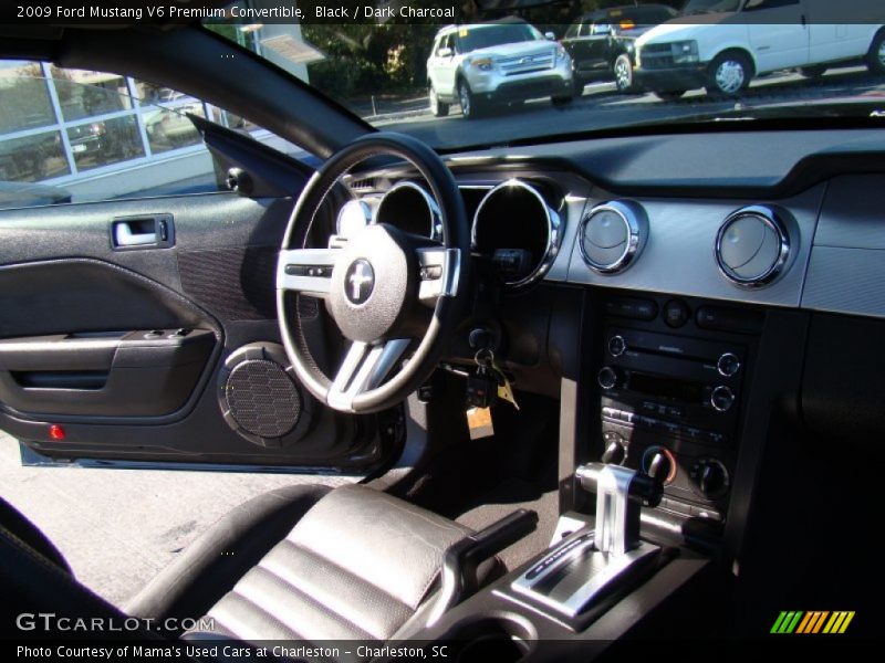 Black / Dark Charcoal 2009 Ford Mustang V6 Premium Convertible