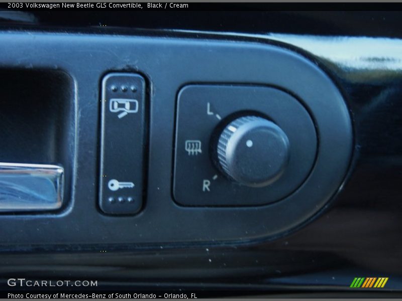 Black / Cream 2003 Volkswagen New Beetle GLS Convertible