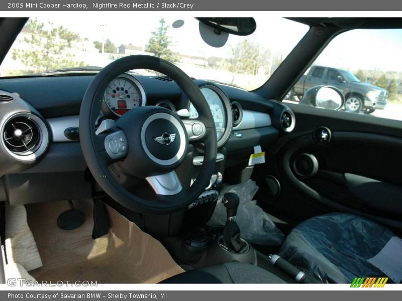 Nightfire Red Metallic / Black/Grey 2009 Mini Cooper Hardtop