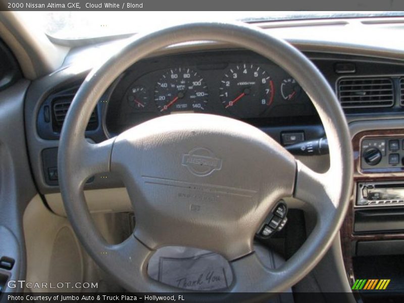 Cloud White / Blond 2000 Nissan Altima GXE