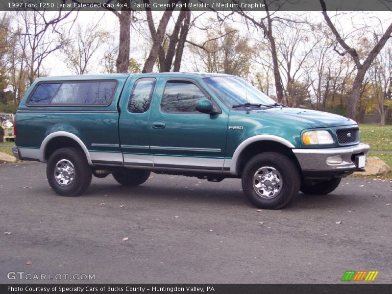 Pacific Green Pearl Metallic / Medium Graphite 1997 Ford F250 Lariat Extended Cab 4x4