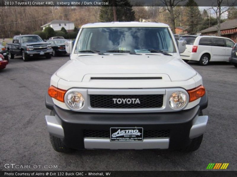 Iceberg White / Dark Charcoal 2010 Toyota FJ Cruiser 4WD