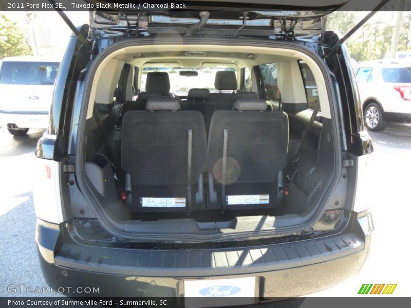 Tuxedo Black Metallic / Charcoal Black 2011 Ford Flex SEL