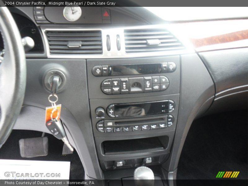 Midnight Blue Pearl / Dark Slate Gray 2004 Chrysler Pacifica