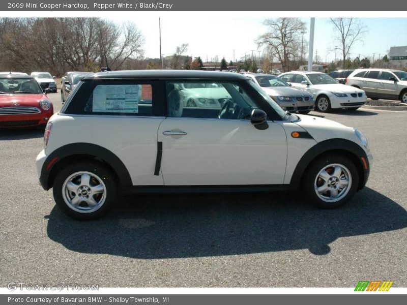 Pepper White / Black/Grey 2009 Mini Cooper Hardtop