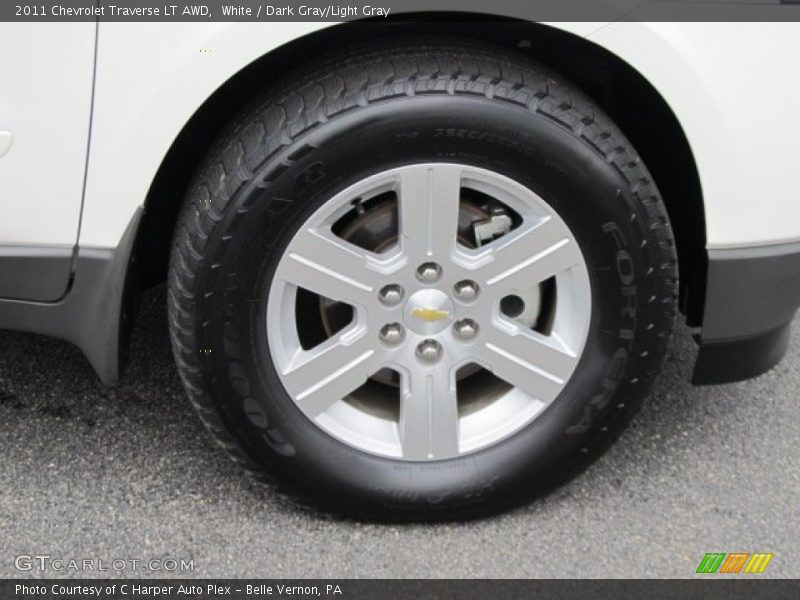 White / Dark Gray/Light Gray 2011 Chevrolet Traverse LT AWD