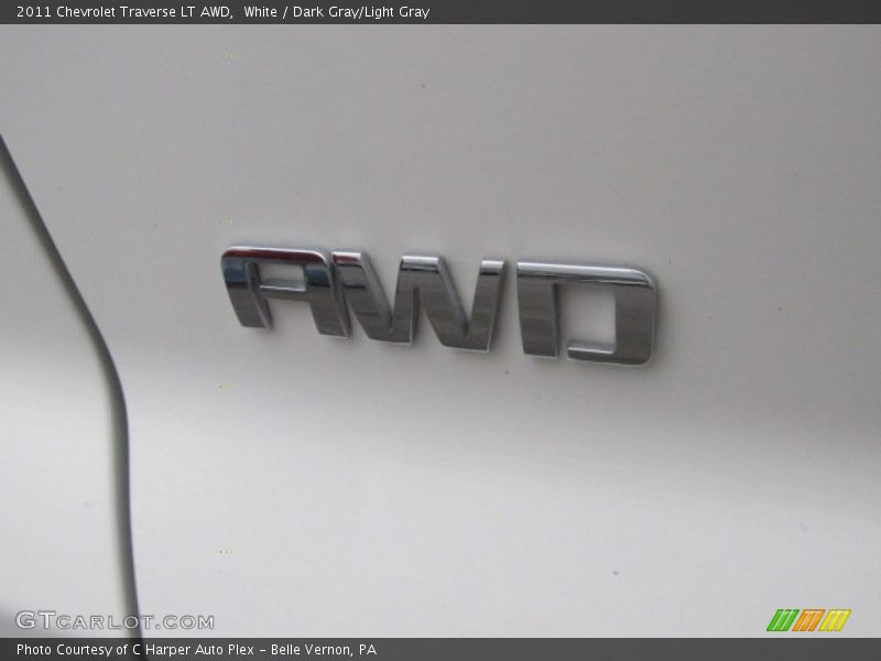 White / Dark Gray/Light Gray 2011 Chevrolet Traverse LT AWD