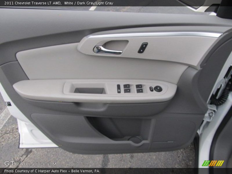 White / Dark Gray/Light Gray 2011 Chevrolet Traverse LT AWD