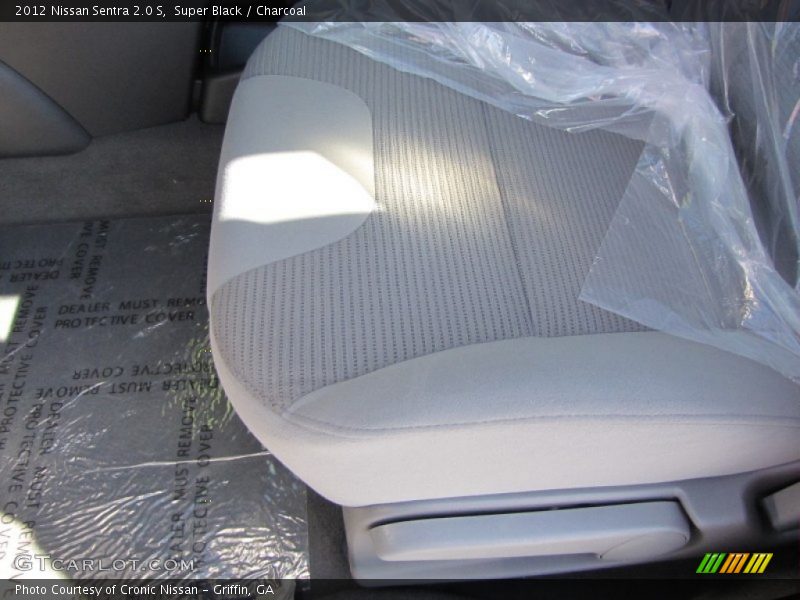 Super Black / Charcoal 2012 Nissan Sentra 2.0 S