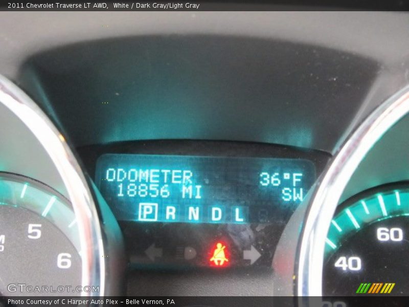 White / Dark Gray/Light Gray 2011 Chevrolet Traverse LT AWD