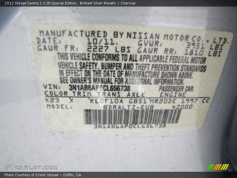 Brilliant Silver Metallic / Charcoal 2012 Nissan Sentra 2.0 SR Special Edition